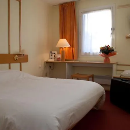 Hotell Regourd 2*